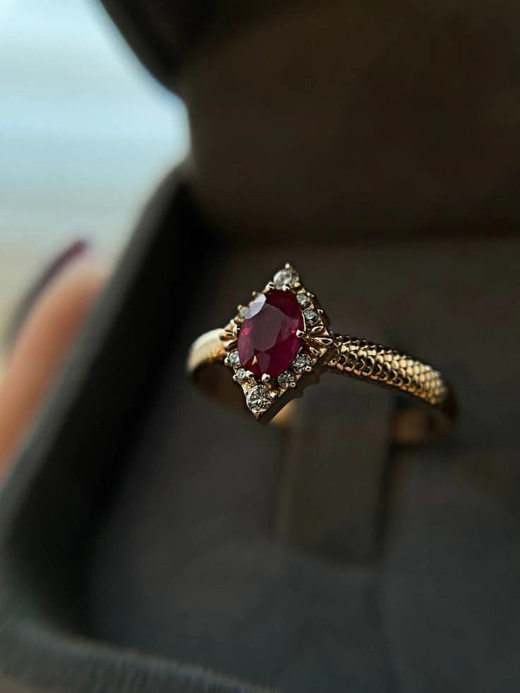 Red-diamond elegant ring-1